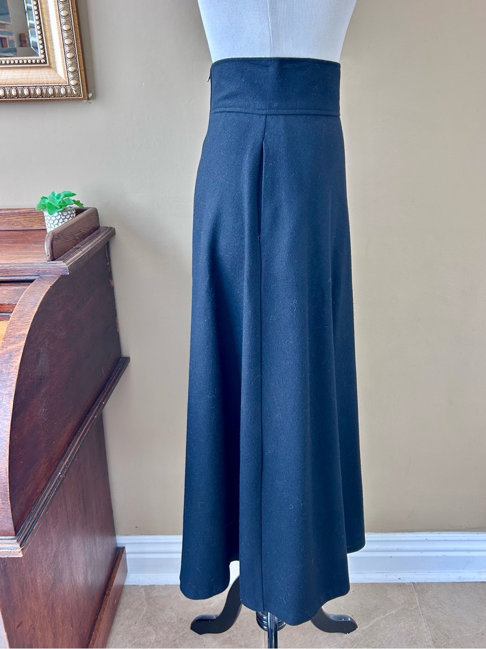 Vintage Ira Joyce Black Wool Midi Maxi Skirt A-Line Witchy High Waist Size Small - Picture 7 of 10